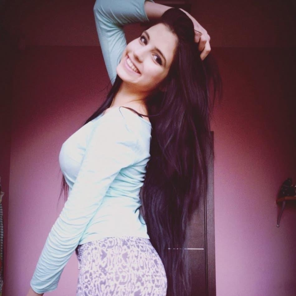 Gorgeous busty hottie being a tease on cam while posing
 #76128165