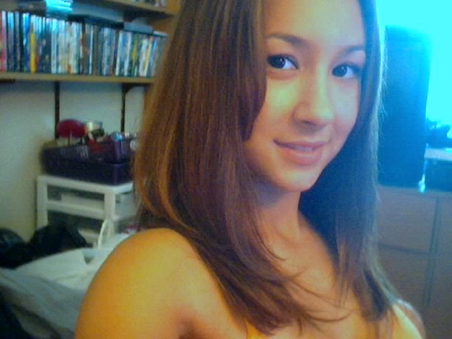 Cute amateur asian teen in bra and panties #70023187