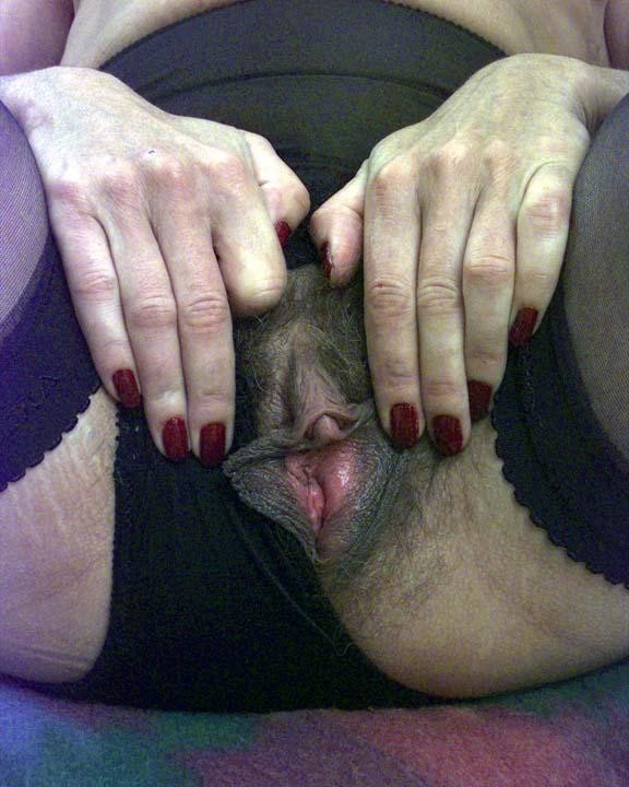 Clitoris et lèvres de chatte vraiment énormes
 #73232401