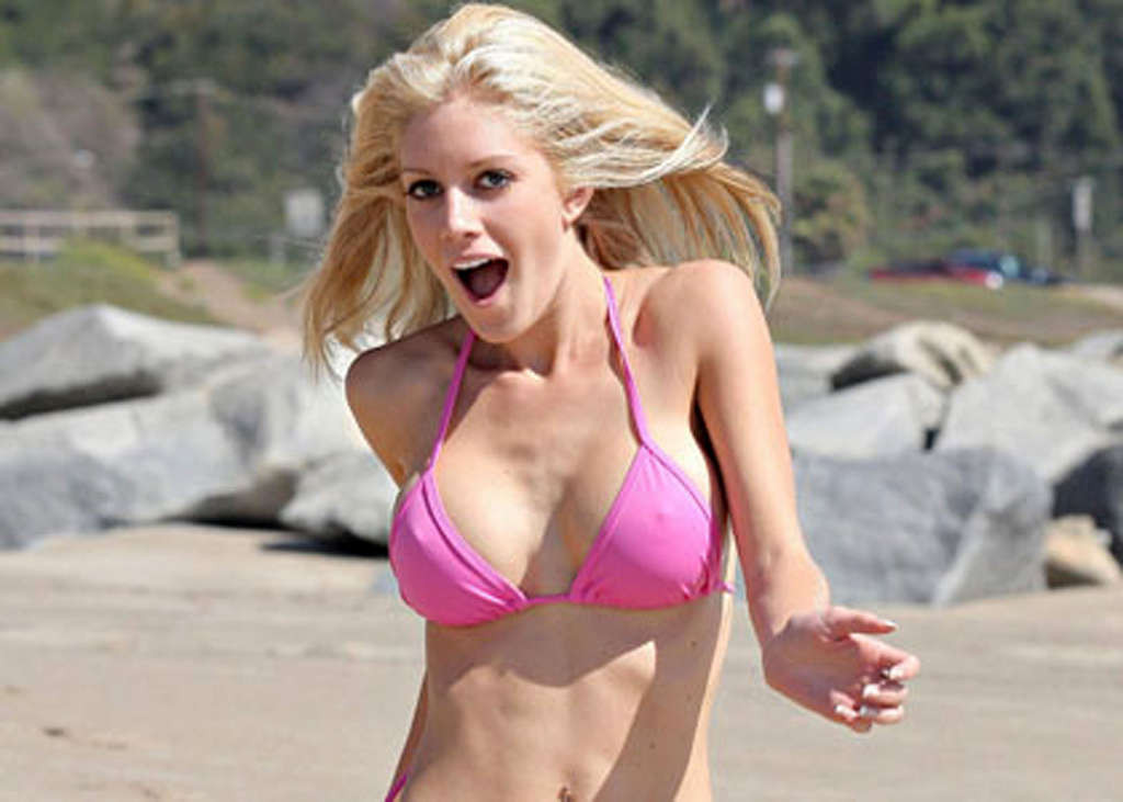 Heidi montag mostrando cuerpo de super modelo en bikini y bonitas tetas
 #75373388
