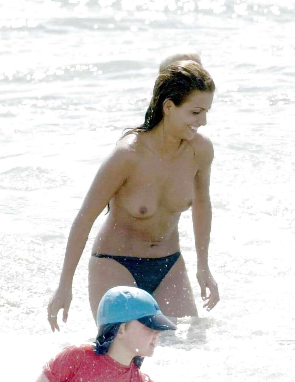 Monica cruz montrant ses seins et son cul en bikini et en bas
 #75244395