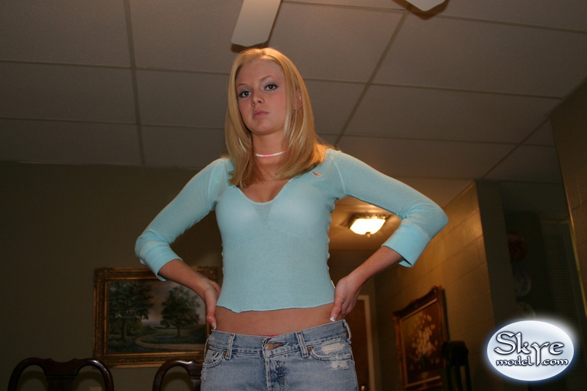 Blonde amateur teen tease cleavage #67283274