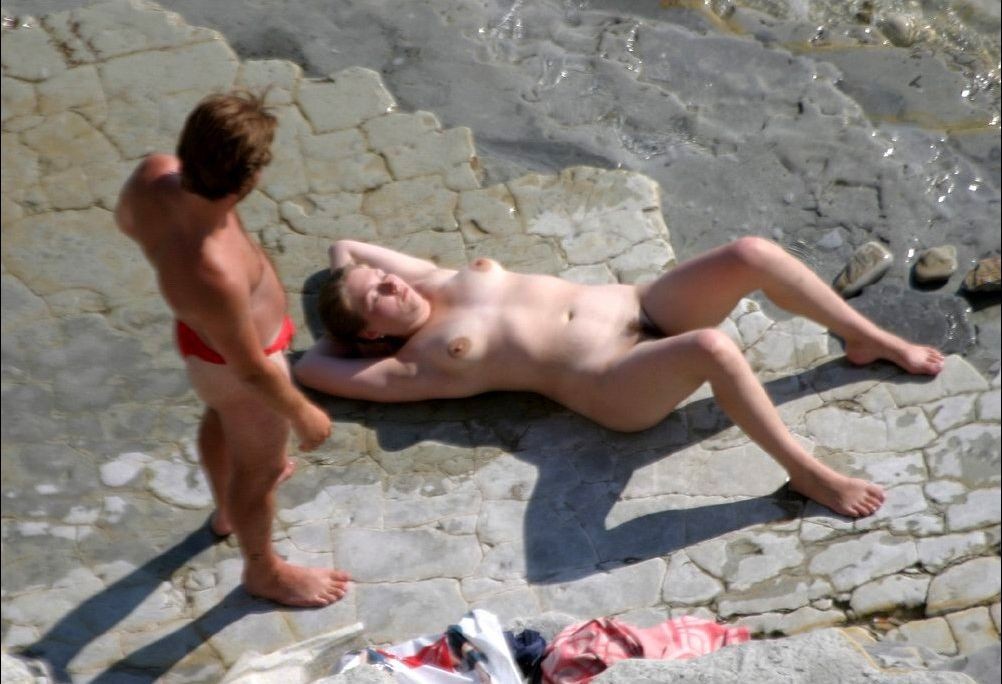 Attenzione - foto e video di nudisti davvero incredibili
 #72276165