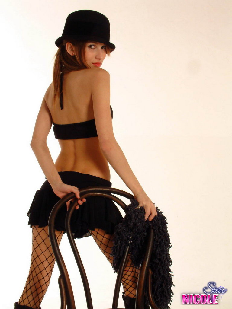 Nicole Stern in Netzstrümpfen
 #75063160