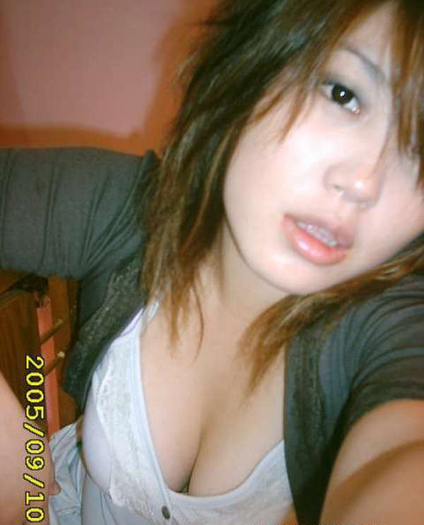 Fotos von sexy orientalischen Freundinnen
 #67302059