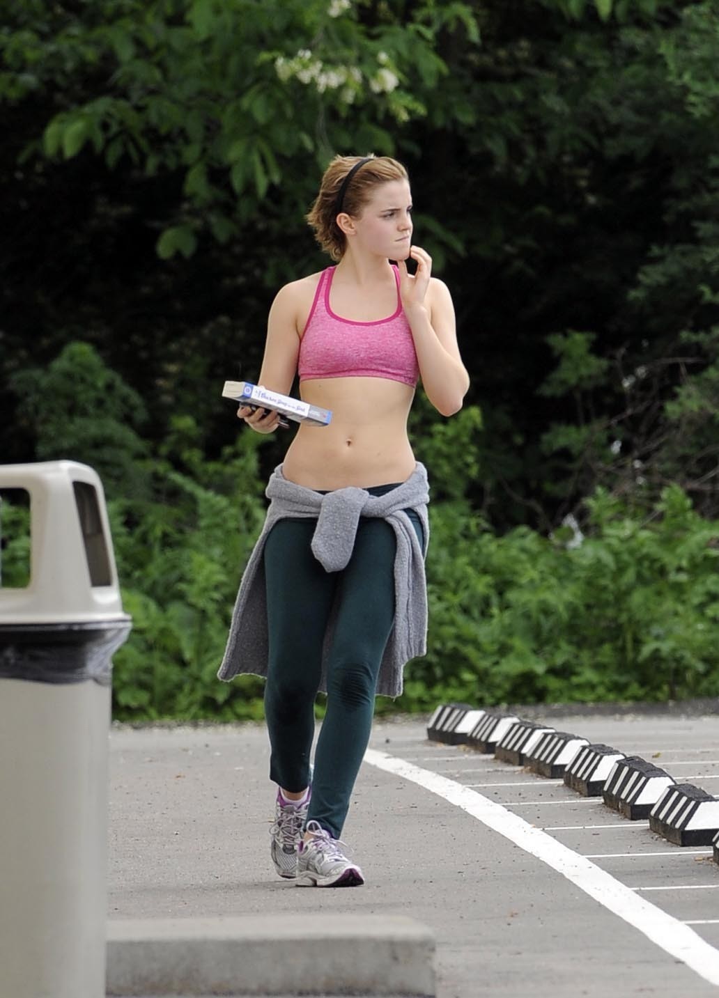 Emma Watson shows off her belly wearing sexy sports outfit in Pittsburgh #75302620