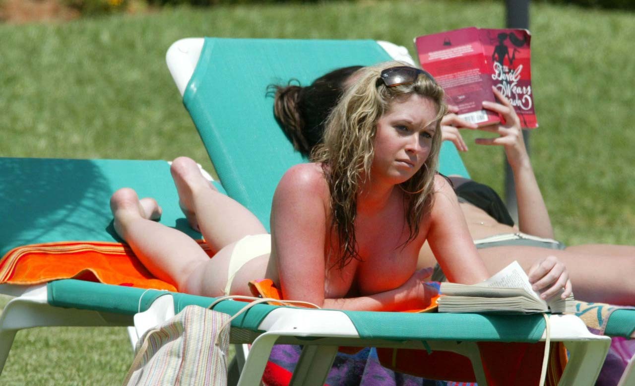 Brooke Kinsella exposing her nice big boob topless paparazzi pictures on beach #75312684