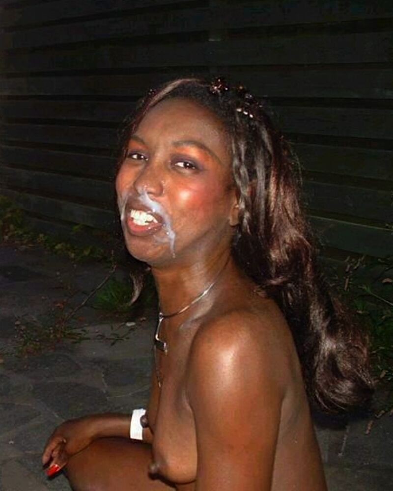 Joven negro gfs posando y follando
 #73329895