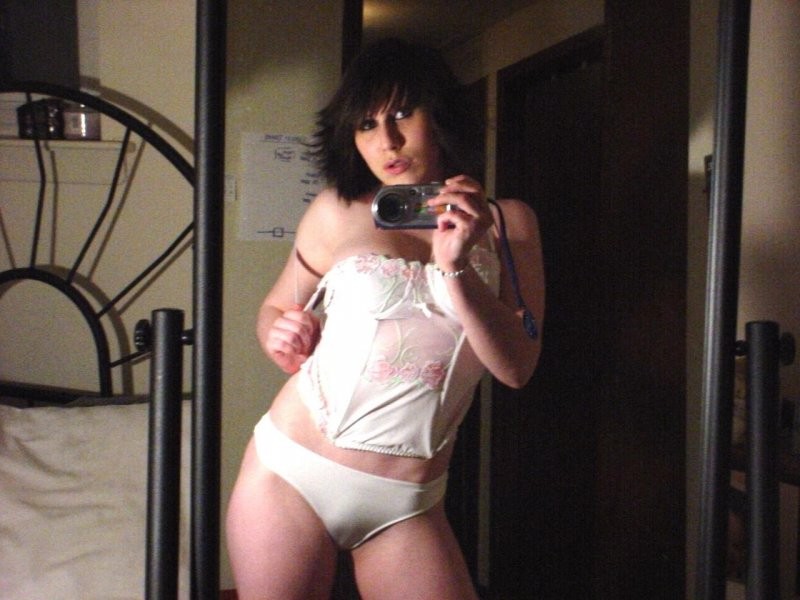 淫乱なEmo teenがオンラインで露出
 #76457719