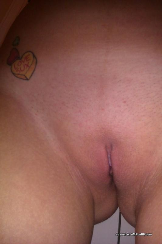 Rubia tatuada autodisparándose y masturbándose
 #68247352