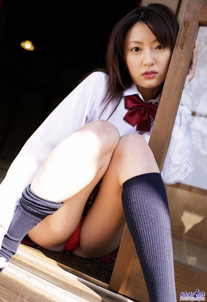 Misa shinozaki écolière japonaise se masturbant à la maison
 #69884368