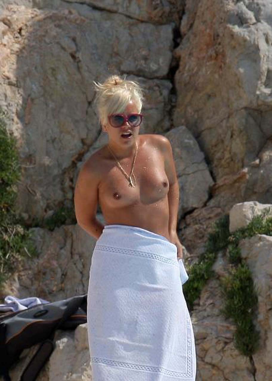 Lily Allen enjoying on beach in toples and showing sexy ass paparazzi photos #75313679