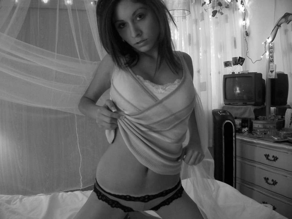 Nice compilation of a sexy chick's black and white selfpics #75721122