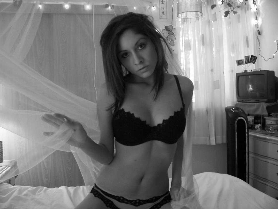 Nice compilation of a sexy chick's black and white selfpics #75721128