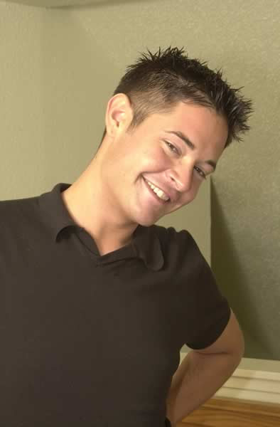 Junger Amateur Kerl masturbiert
 #77007602