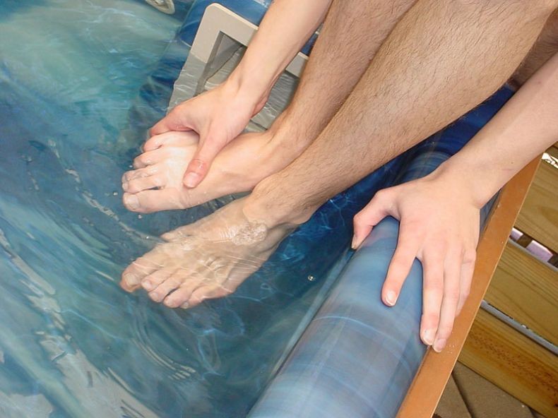 Zarte Twink nackt posieren und zeigen seinen hübschen Körper
 #76999578
