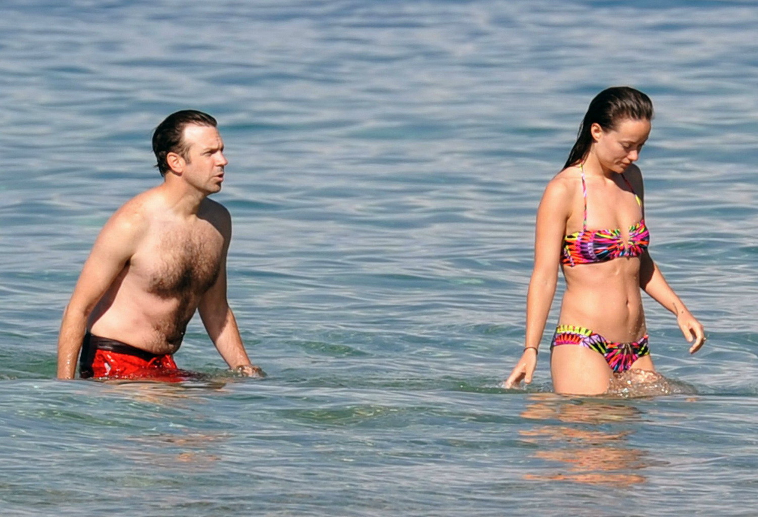 Olivia Wilde che mostra il suo corpo in bikini su una spiaggia di Maui
 #75177956