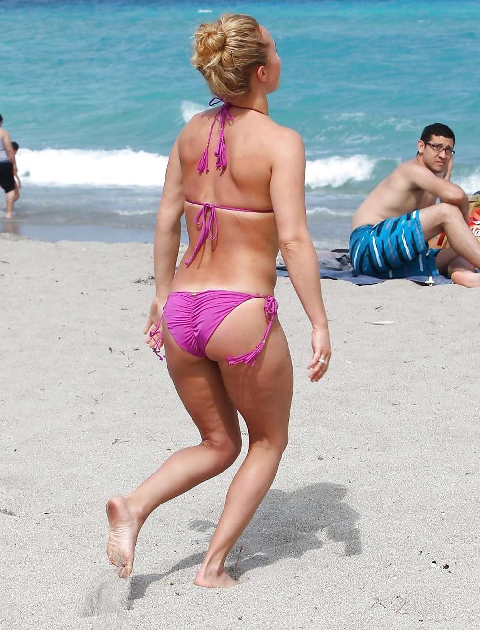 Hayden Panettiere exposing sexy body and hot ass in bikini #75235698