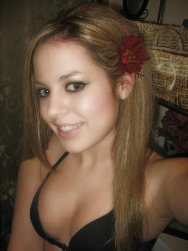 Bella compilation di selfie in bianco e nero di una ragazza sexy #77111381
