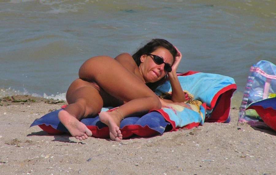 Her attractive human body will get a tan after she strips bare #72252115