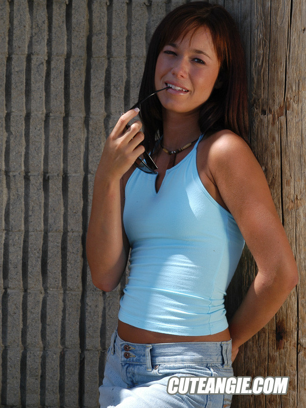 セクシー・ブルネット・ベイブ
 #75078861