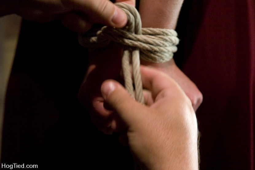 Un bondage come fare, da semplici legami ad avanzati, impara come lo facciamo.
 #72144715