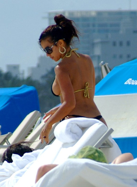 Celeb Vida Guerra exposed nude body and showing great ass #75404812