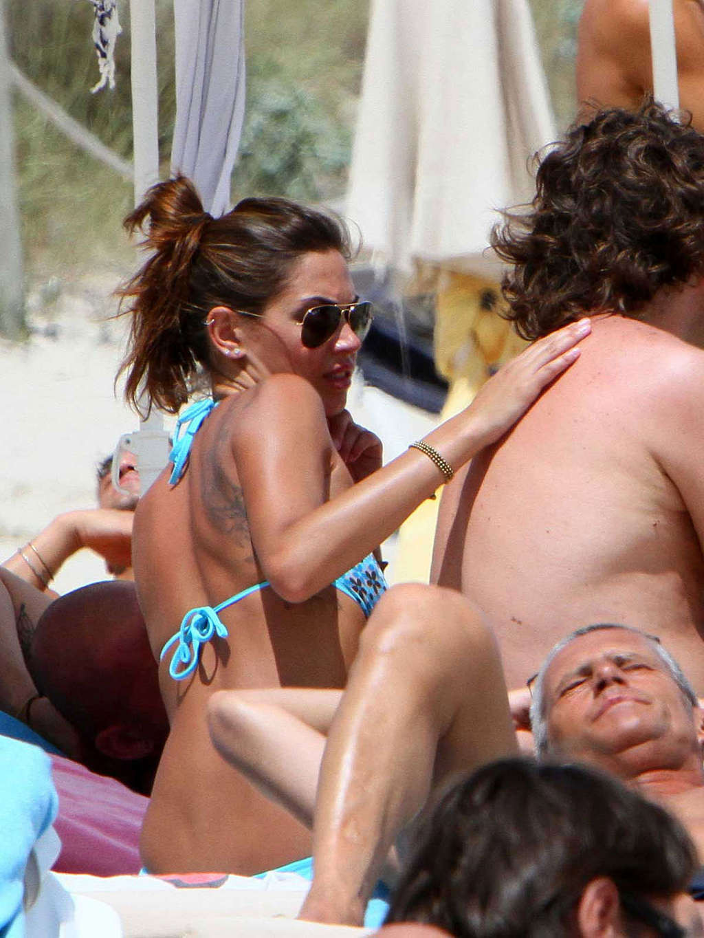 Melissa Satta exposing her sexy body and hot ass in thong on beach #75343931