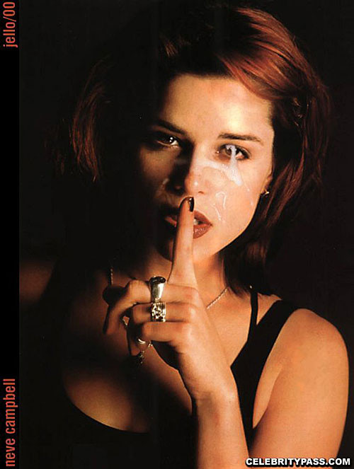 Neve Campbell zeigt ihre Muschi und Titten und fickt hart
 #75383381