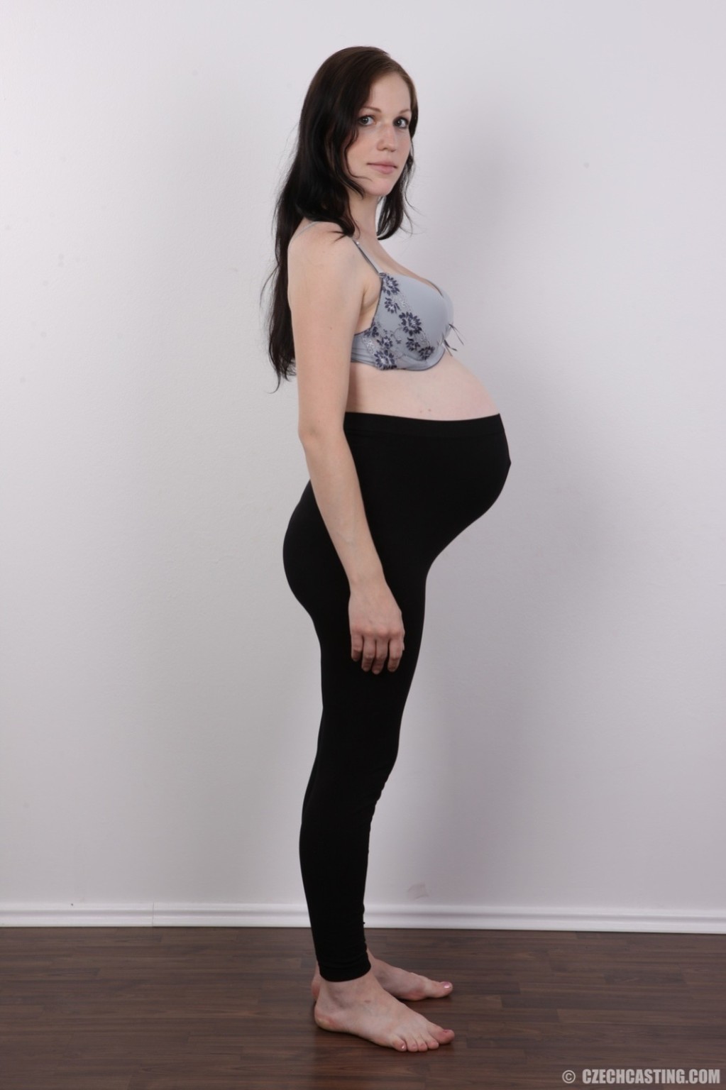 Schwangere Mädchen Casting Fotos
 #67208425