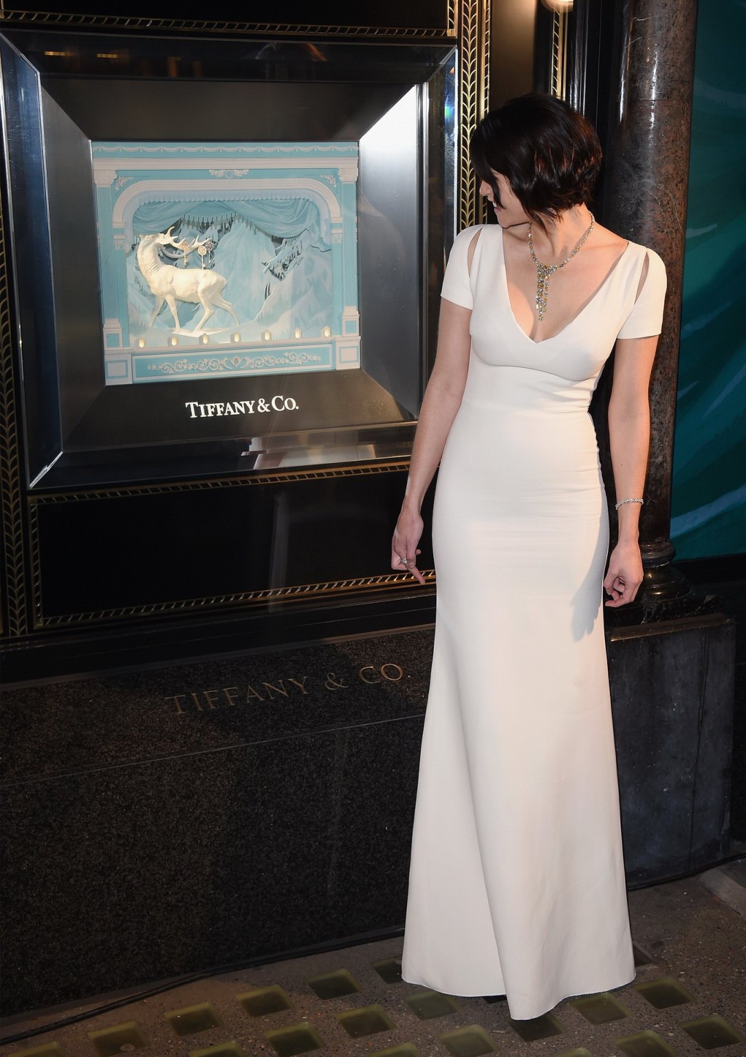 Gemma Arterton showing big cleavage in tight white dress #75150234