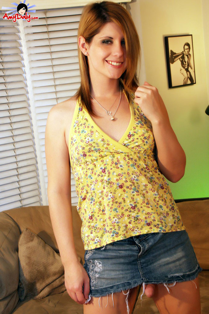 TS Amy Daly jerks off before a dinner date #79113112