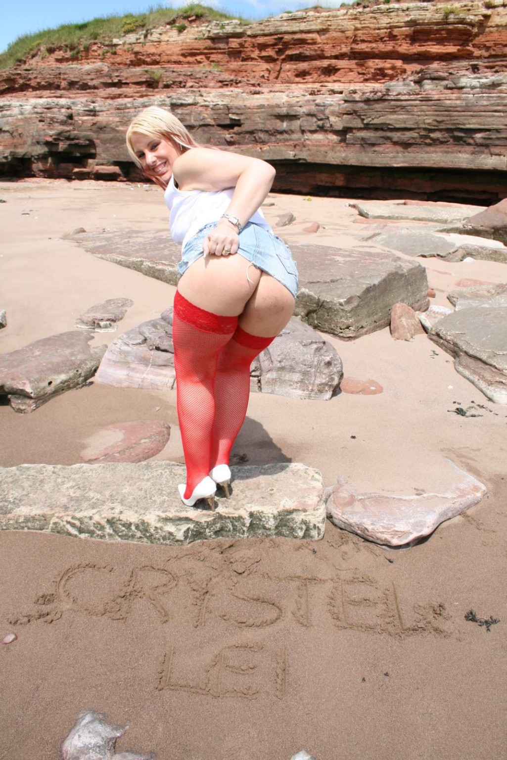 Blonde pornstar public nudity outdoor at the beach #72316375