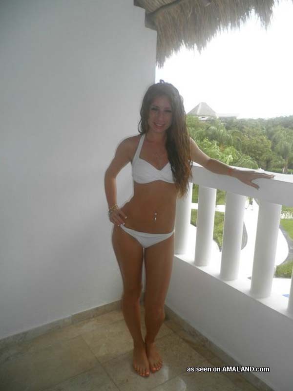 Sexy bikini hottie #68304059