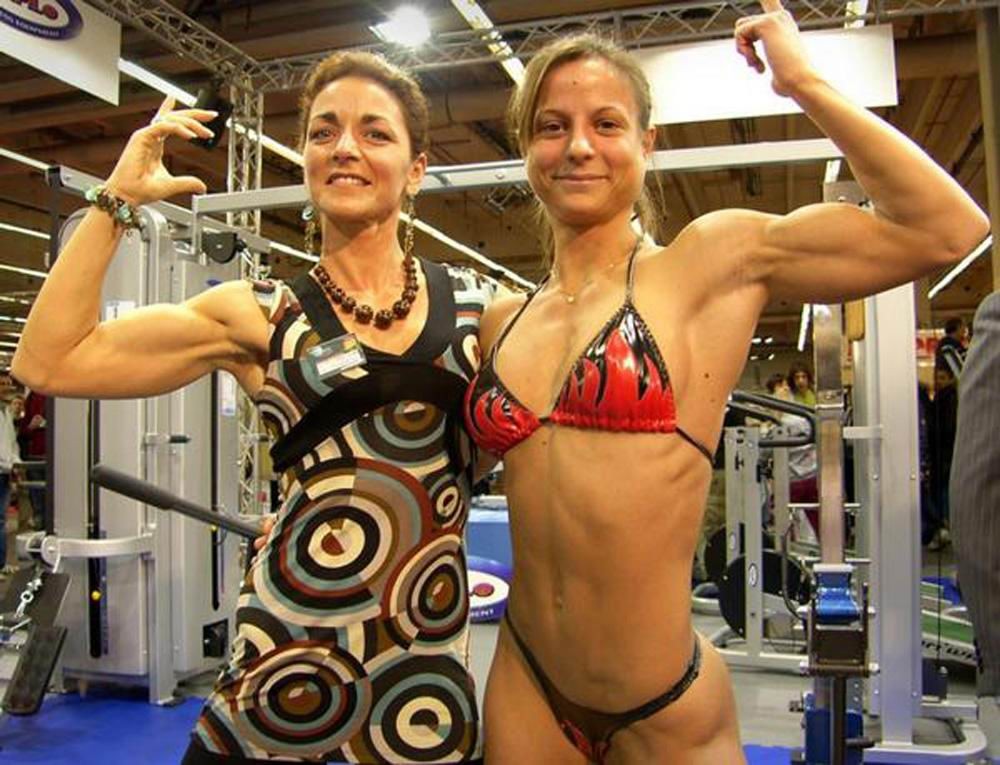 Hardbody chix show off their gorgeous abs #71019238