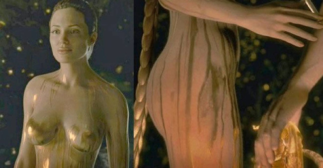 Angelina Jolie sexy in posa e tette nude
 #75422459