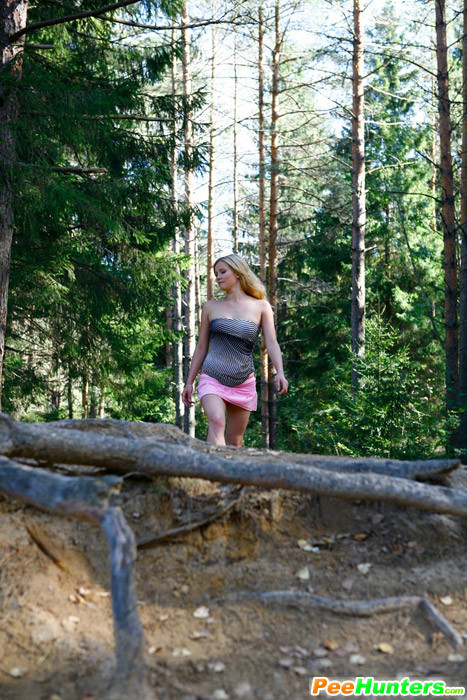 Lustful teen doll gets nude and pees on a quiet forest glade #78690749