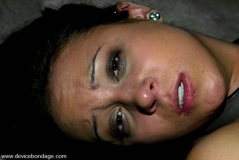 High heels alexa jordan gets chain bound und tits milked
 #71994103