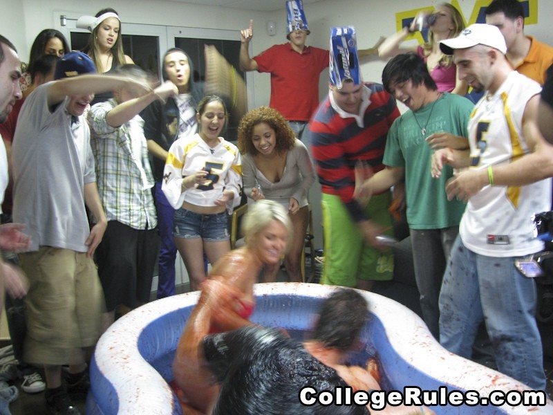 Drunk busty college girl gives her man a sloppy blowjob #74490570