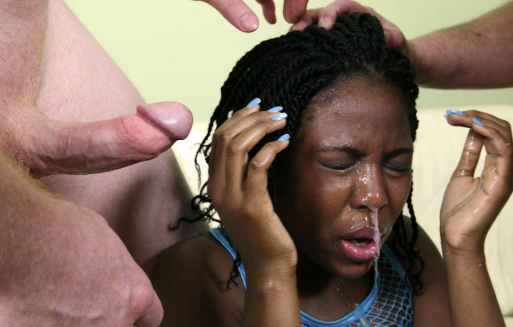 キュートな黒人の女の子がハードコアなxxxビデオで利用され、虐待される
 #67296926