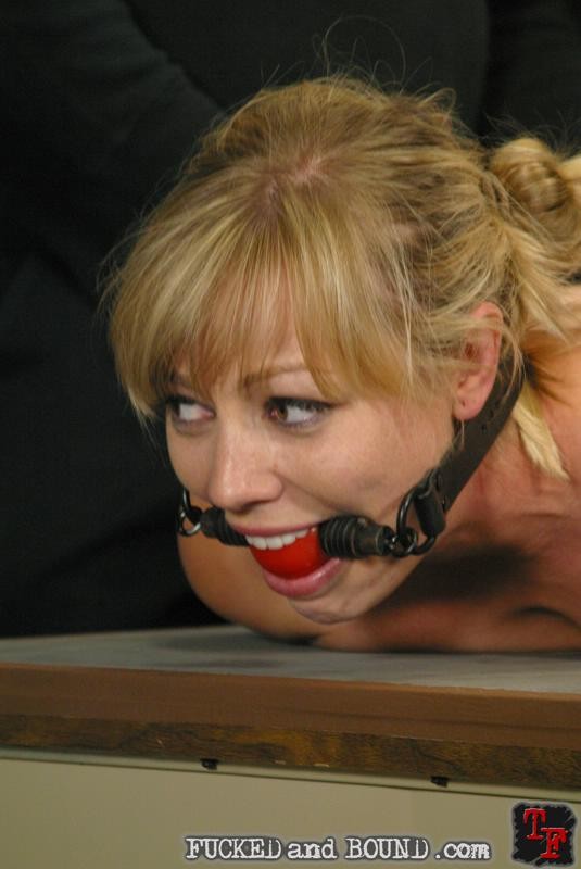Submissive slut Adrianna Nicole gets bound and fucked in bondage by Sascha  #72129406