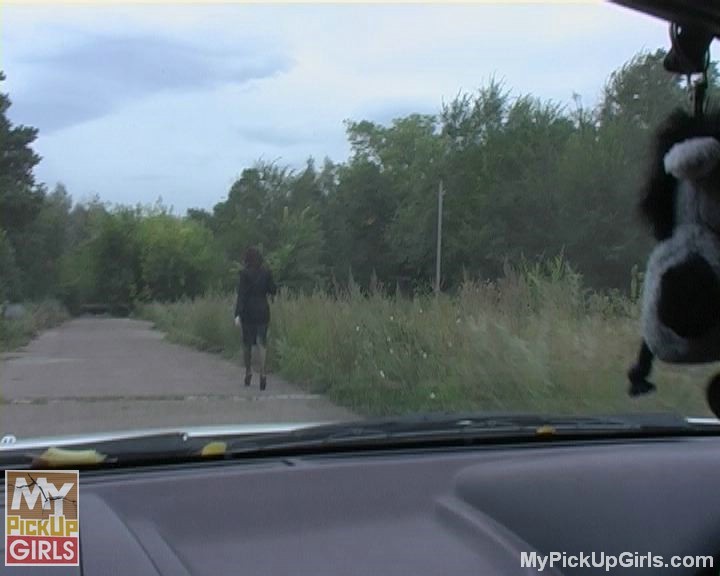 Nena recogida en una parada de autobús y follada
 #78569125