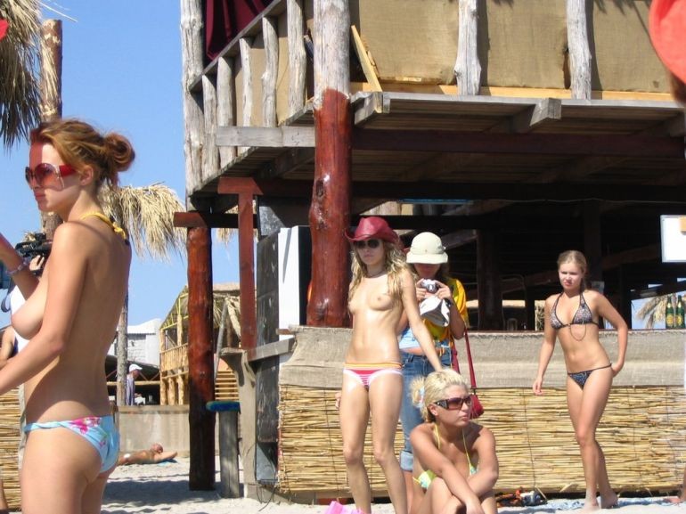 Avertissement - photos et vidéos de nudistes réels et incroyables
 #72275121