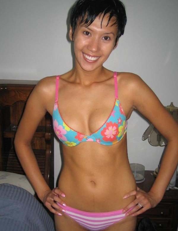 Bildergalerie von einem Amateur schlank kinky vitenamese hottie
 #68388374