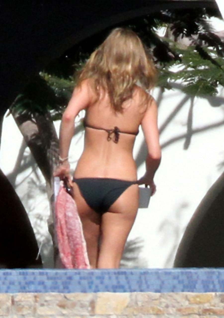 Jennifer Aniston fucking sexy and hot topless and lingerie photos #75297054