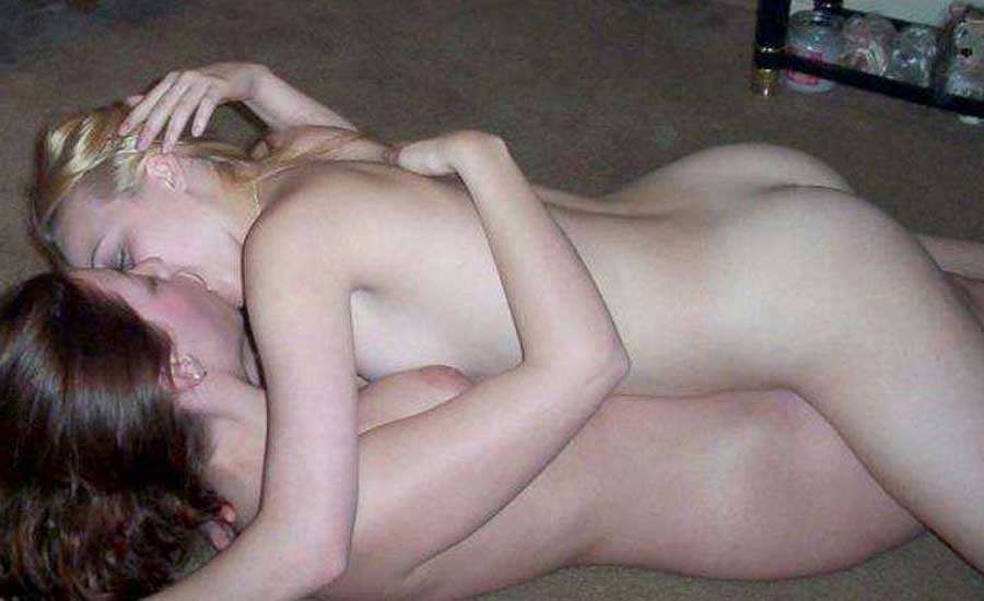 Galerie de photos de lesbiennes amateurs perverses 
 #71475525