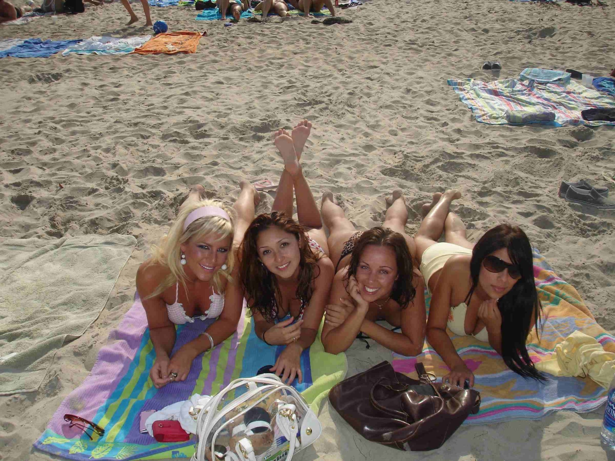 Hookers posing and spreading their legs #67941000