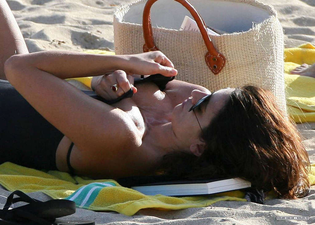 Penelope Cruz exposing sexy body and huge nude boobs on beach #75326705