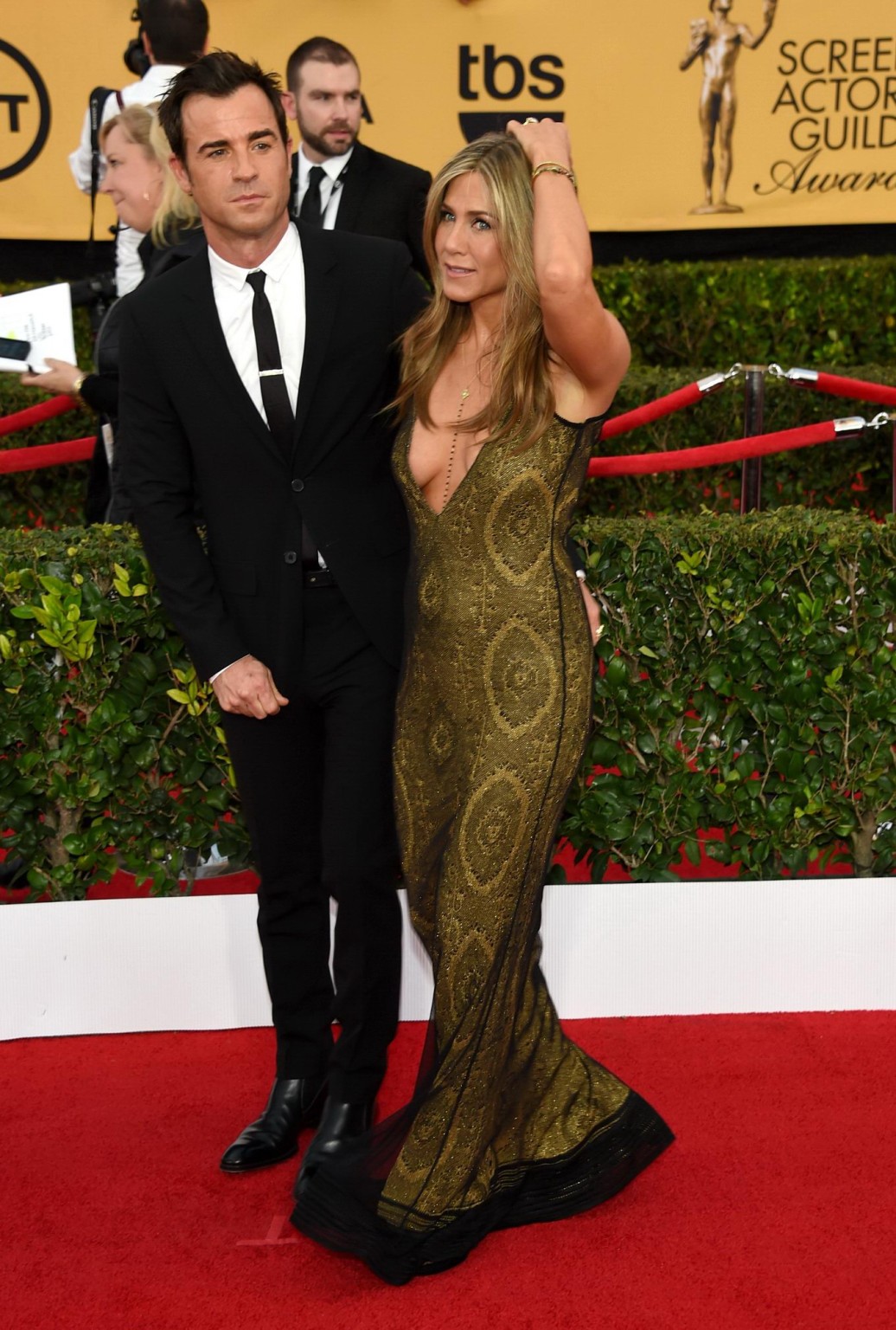 Jennifer Aniston zeigt ein riesiges Dekolleté beim 21. jährlichen Screen Actors Guild Award
 #75174422