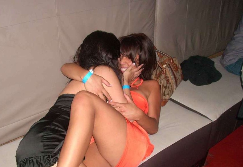Des copines sexy et bien foutues dans des séances de photos secrètes d'asmateurs
 #77097382
